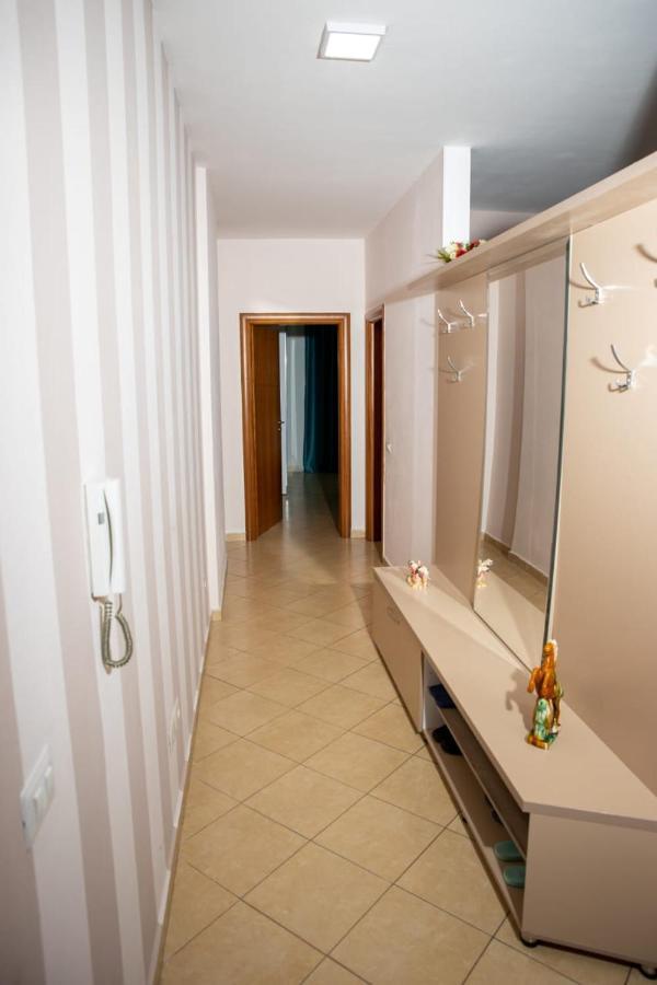 Colombo'S Apartment Vlorë Eksteriør bilde
